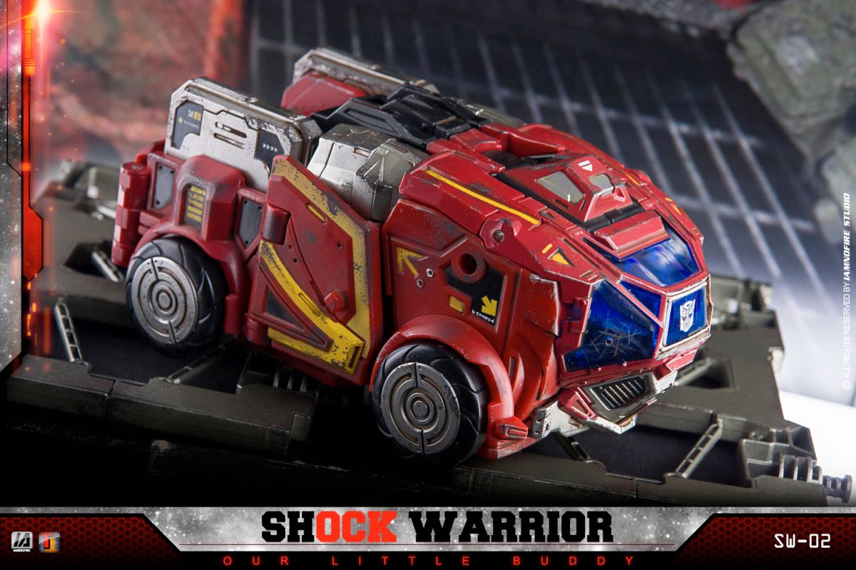 Shock Warrior SW-02 Oversized SS84 Ironhide Toy Photography